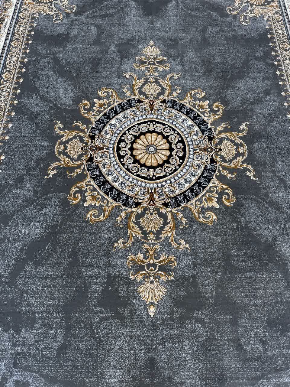 فرش 700 شانه طرح ورساچه ژیوا